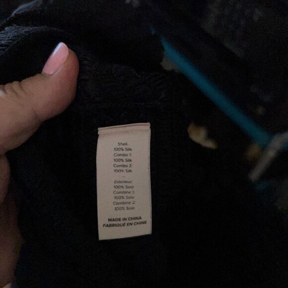 Cinq a Sept Pascal Top Women XS Black Silk Cold Shoulder Crop Stretchy Long - Picture 8 of 10